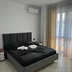 Orkidea * Golem (Tirana)