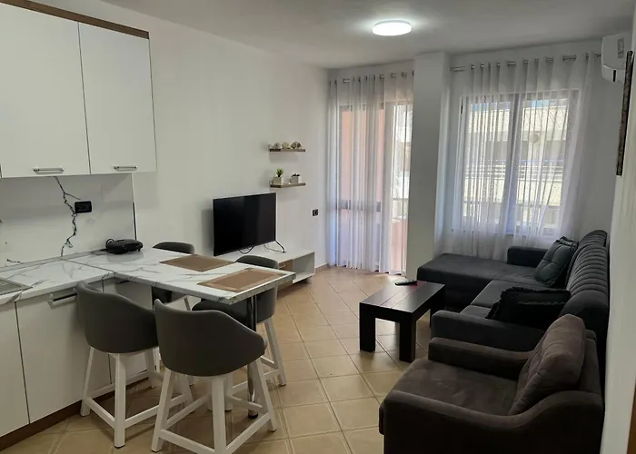 Orkidea Golem (Tirana)