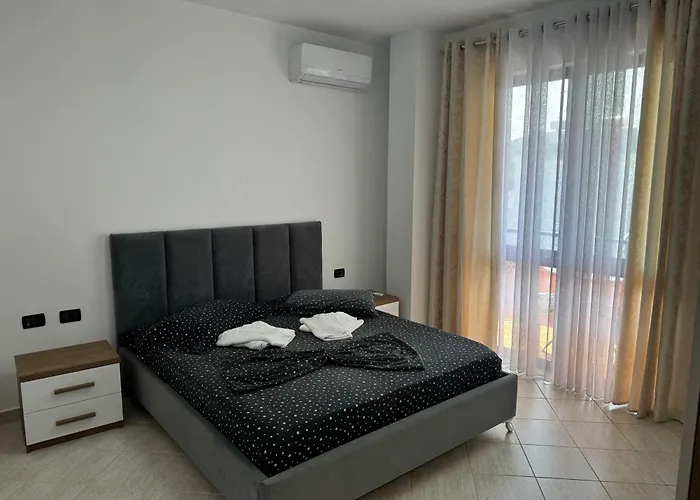 Orkidea * Golem (Tirana)