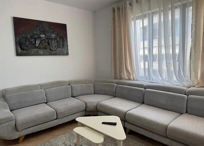 Orkidea Golem (Tirana)